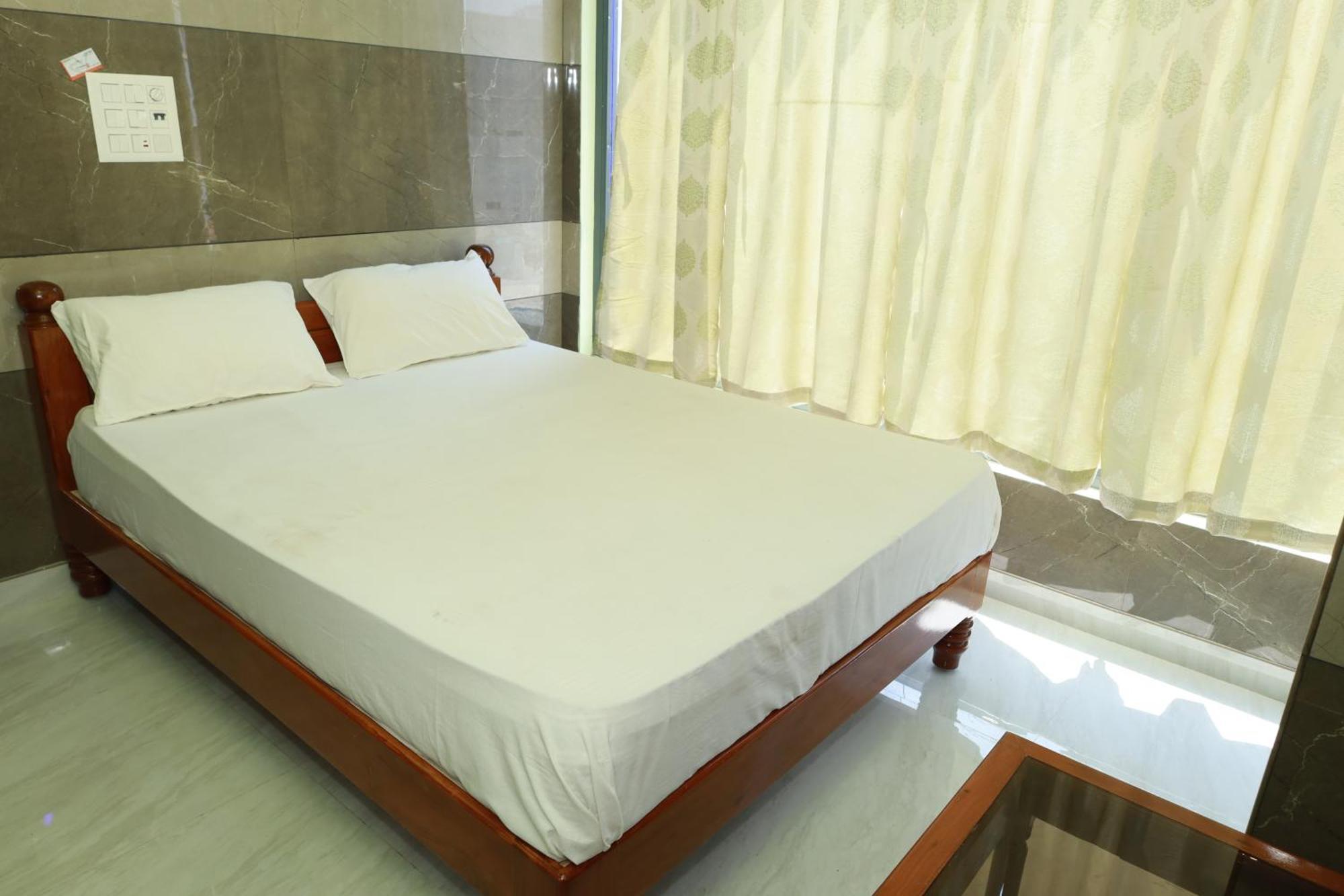 Готель Rv Residency Wodapatti Екстер'єр фото