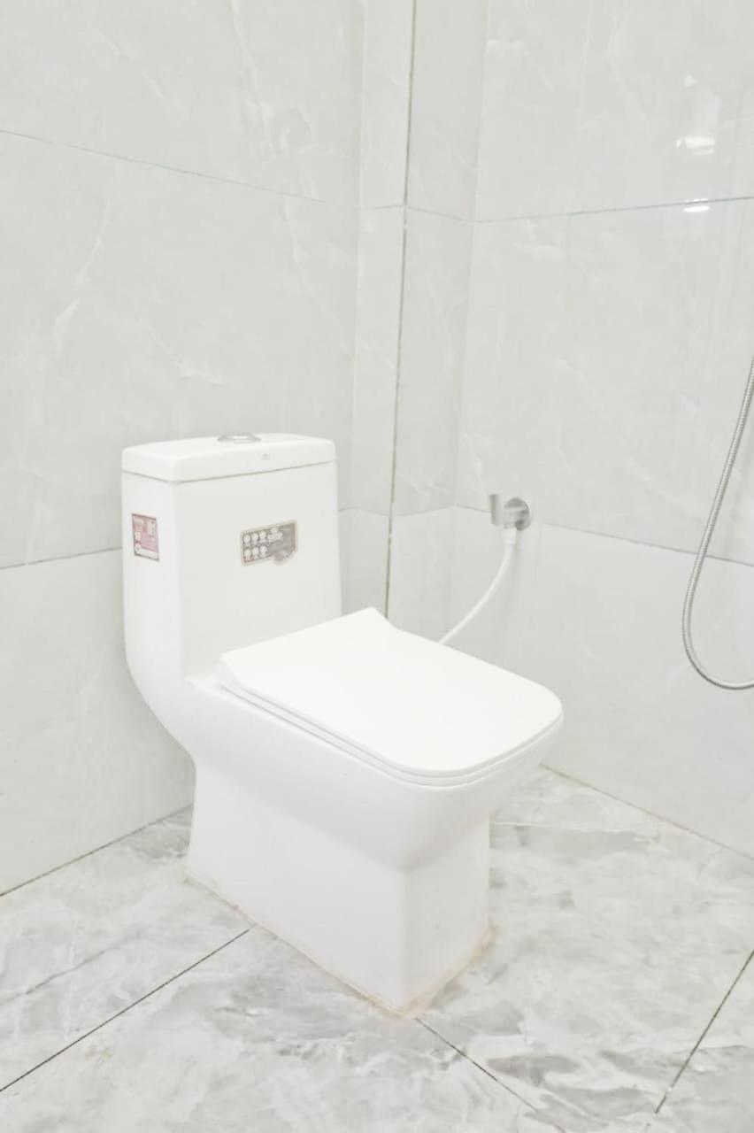 Готель Rv Residency Wodapatti Екстер'єр фото